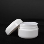 0.5oz Plastic double wall jars with jar seal and dome cap